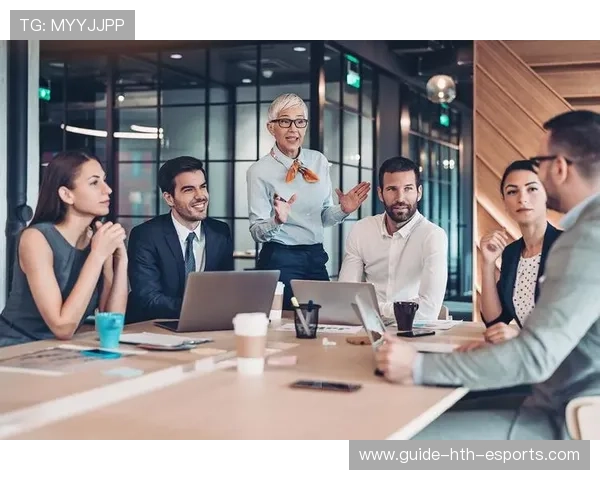 队内气氛需调整,保持正面竞争环境,队伍氛围积极向上 队内气氛需调整,保持正面竞争环境,队伍氛围积极向上